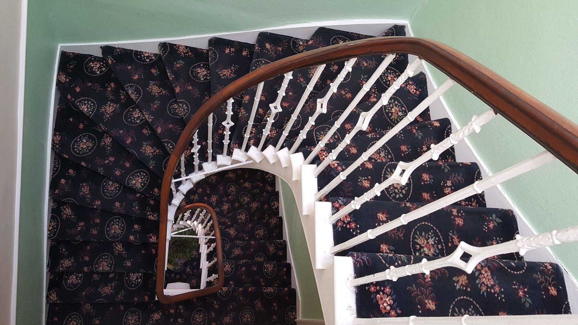 Cherry Blossom Guest House ウィットビー エクステリア 写真